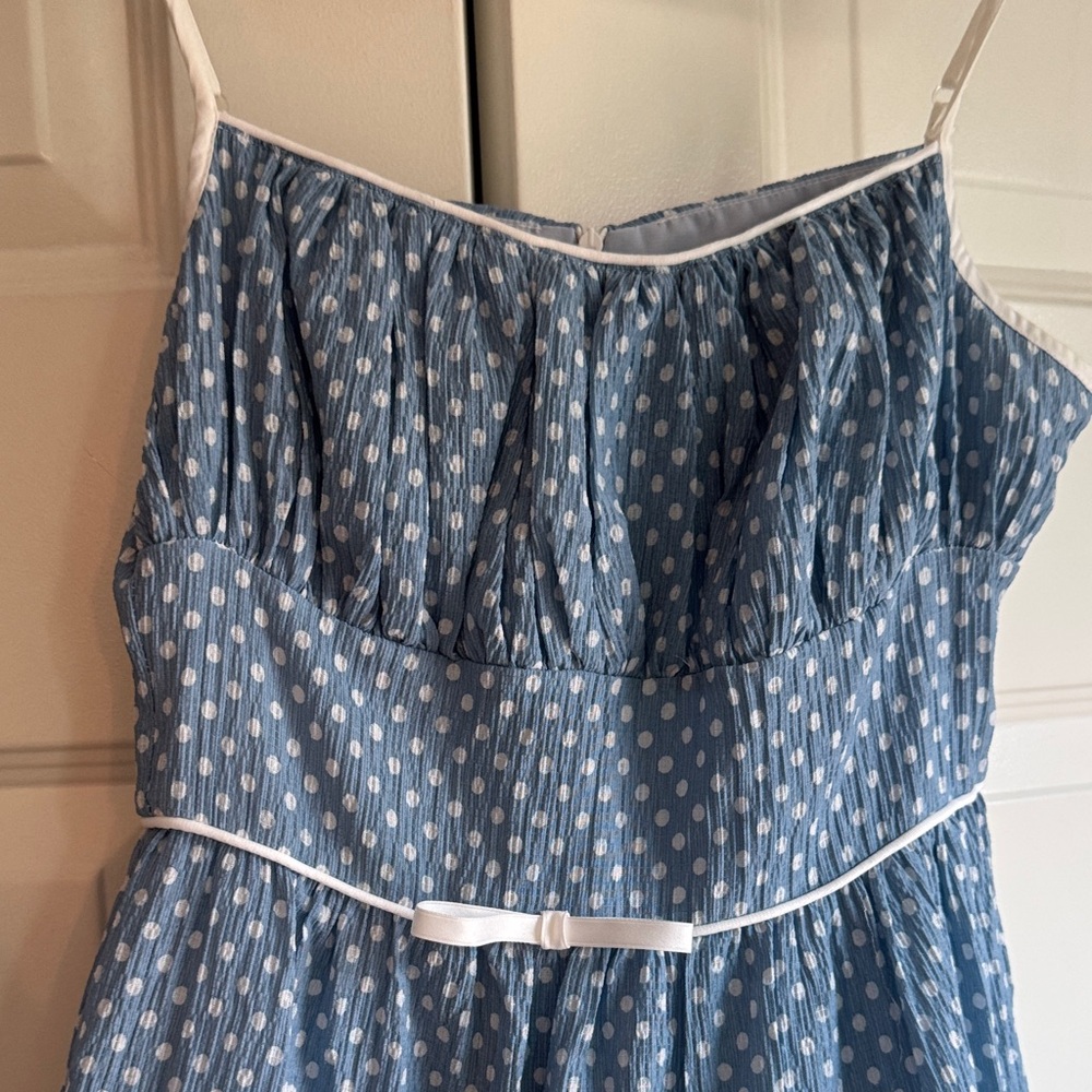 Vintage women’s Blue Polka Dot Tiered Dress with bow detail - Picture 3 of 9